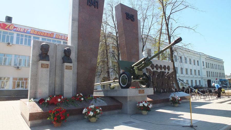Ко Дню Победы в районах Нижнего Новгорода восстановят памятники и обелиски - фото 1