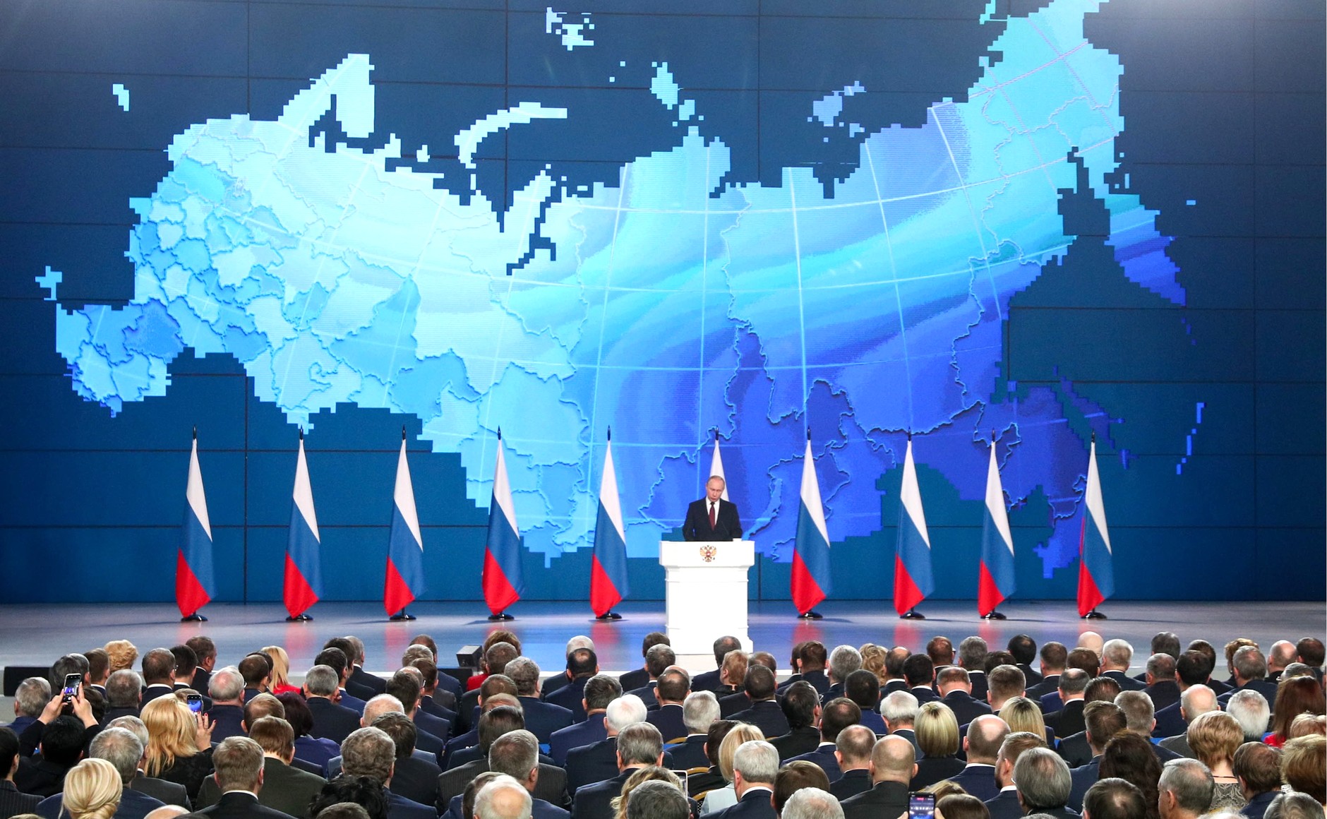 Владимир Путин отметил работу Нижегородской области по снижению уровня бедности